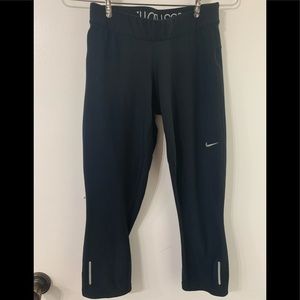 Nike Crop Leggings Size S Black